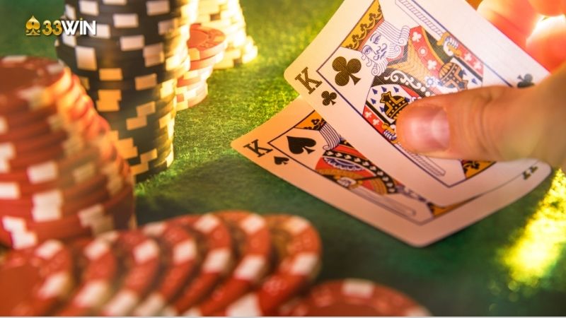 Bài Three Card Poker: Tìm Hiểu Về Trò Chơi Hấp Dẫn Này 4 bai-three-card-poker-3